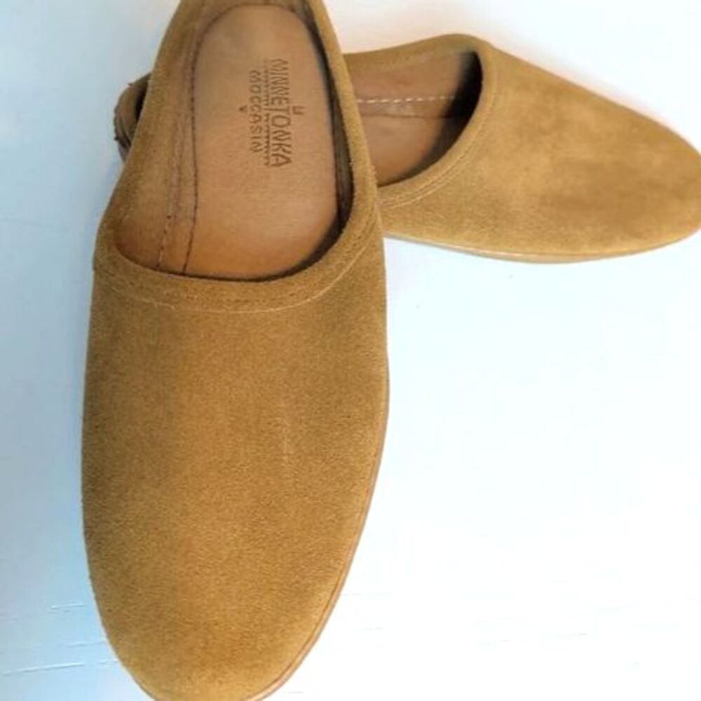 Minnetonka Moccasin Suede Slip-ons Size 8